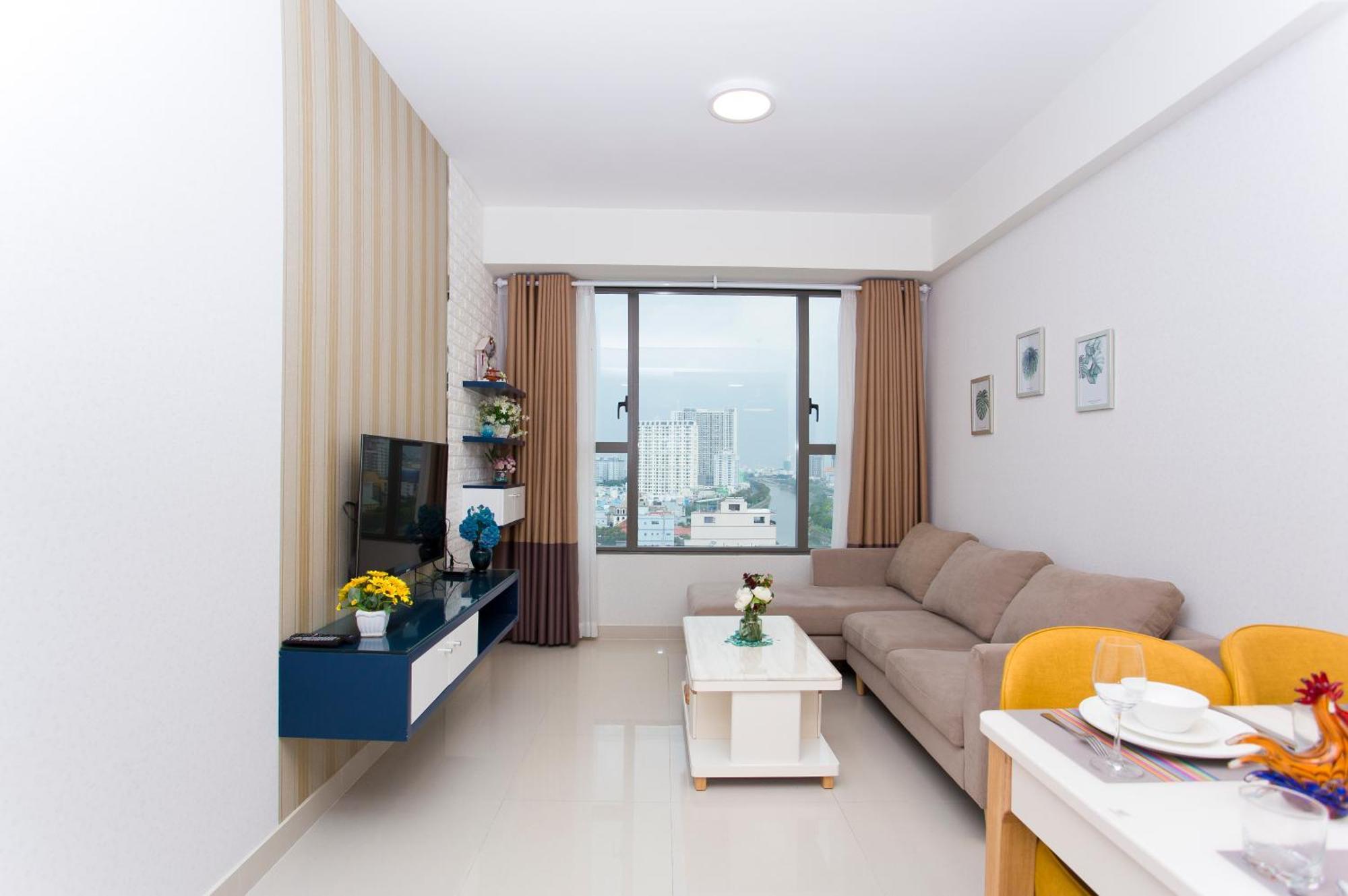Oui! Oui! Cbd - Rivergate Building TP. Hồ Chí Minh